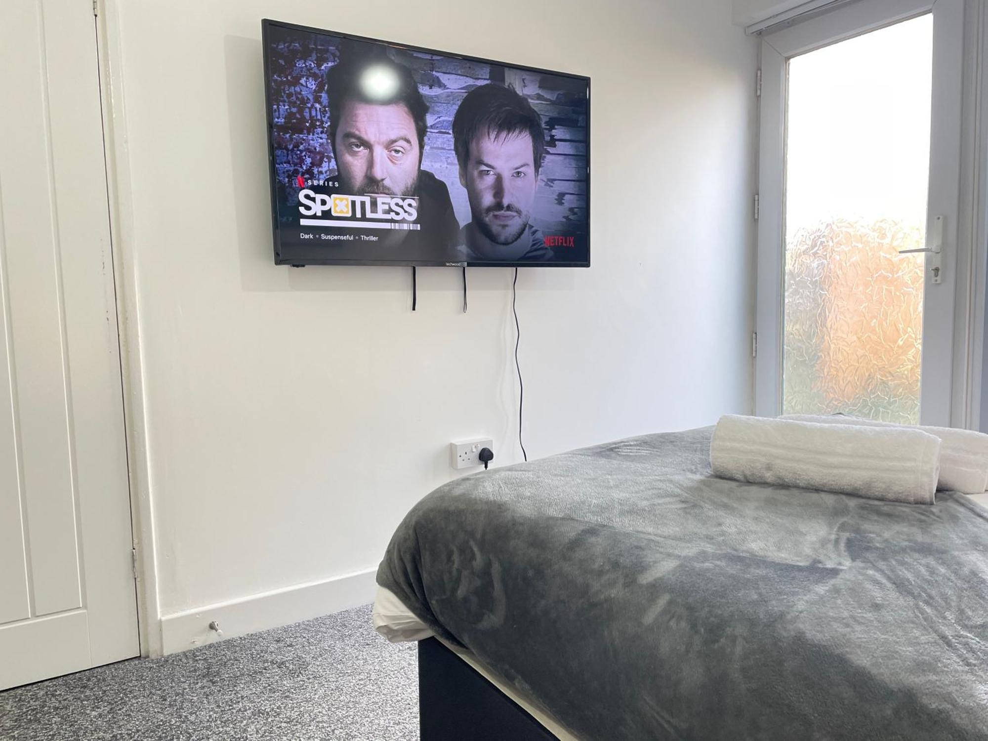 4 Bedroom 2 Bathroom Shared House - Near Bhx And Nec 버밍엄 외부 사진